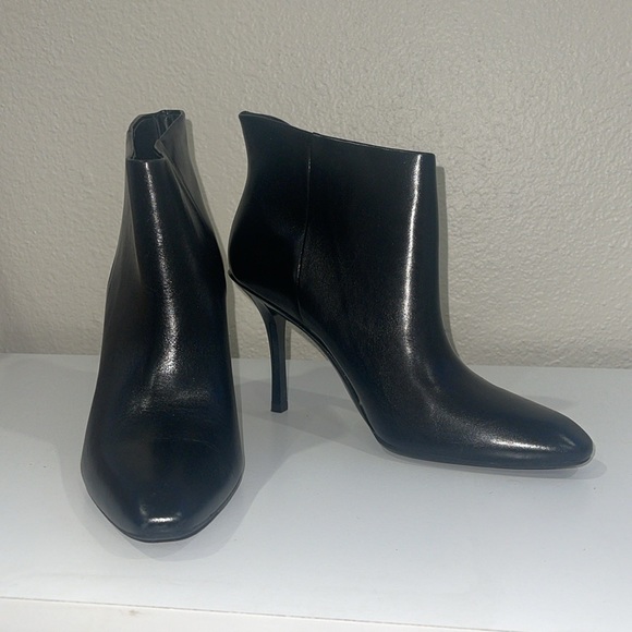 Calvin Klein MIM Cloe Leather Asymmetrical Booties - Picture 5 of 10